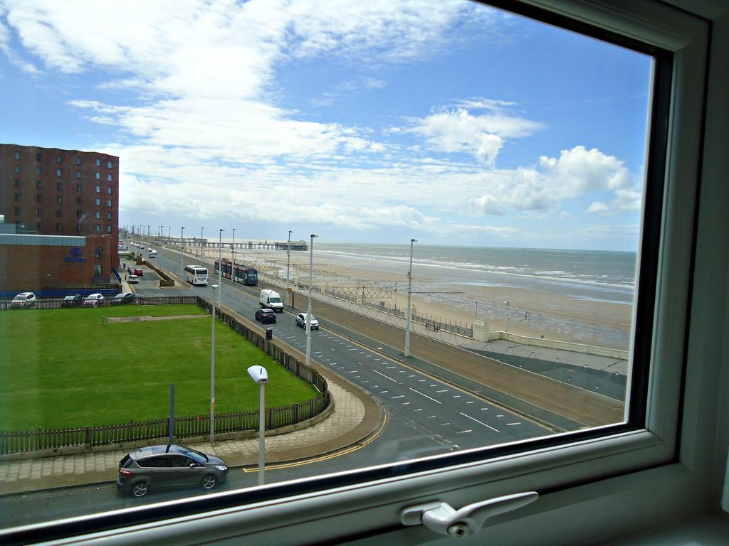 Cherry Blossom Inn Blackpool Luaran gambar