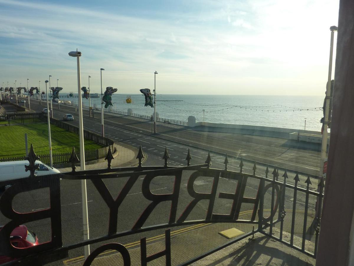 Cherry Blossom Inn Blackpool Luaran gambar